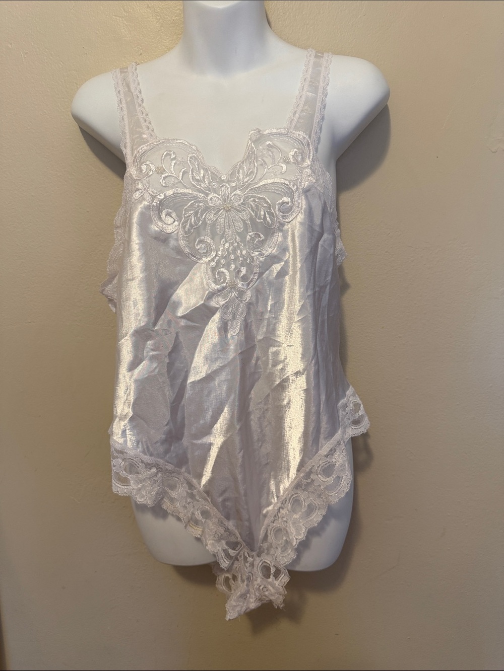 Apple Light Pink Satin Lace-Trim Chemise